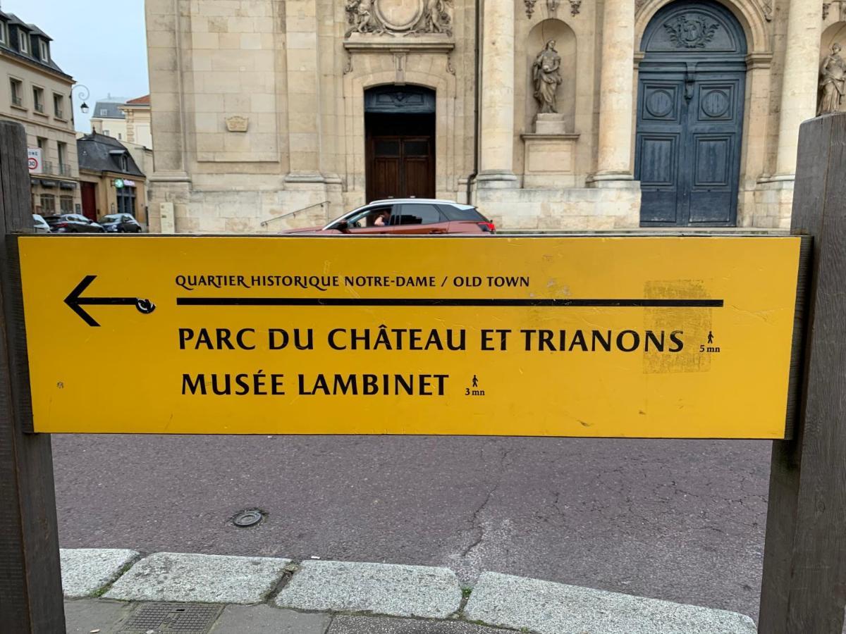 Appartement Versailles Quartier Notre Dame Au Pied Du Chateau Avec Parking Exterior foto